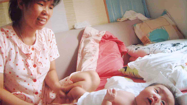 阿托母嬰提醒您：月子服務里催乳、通乳很重要